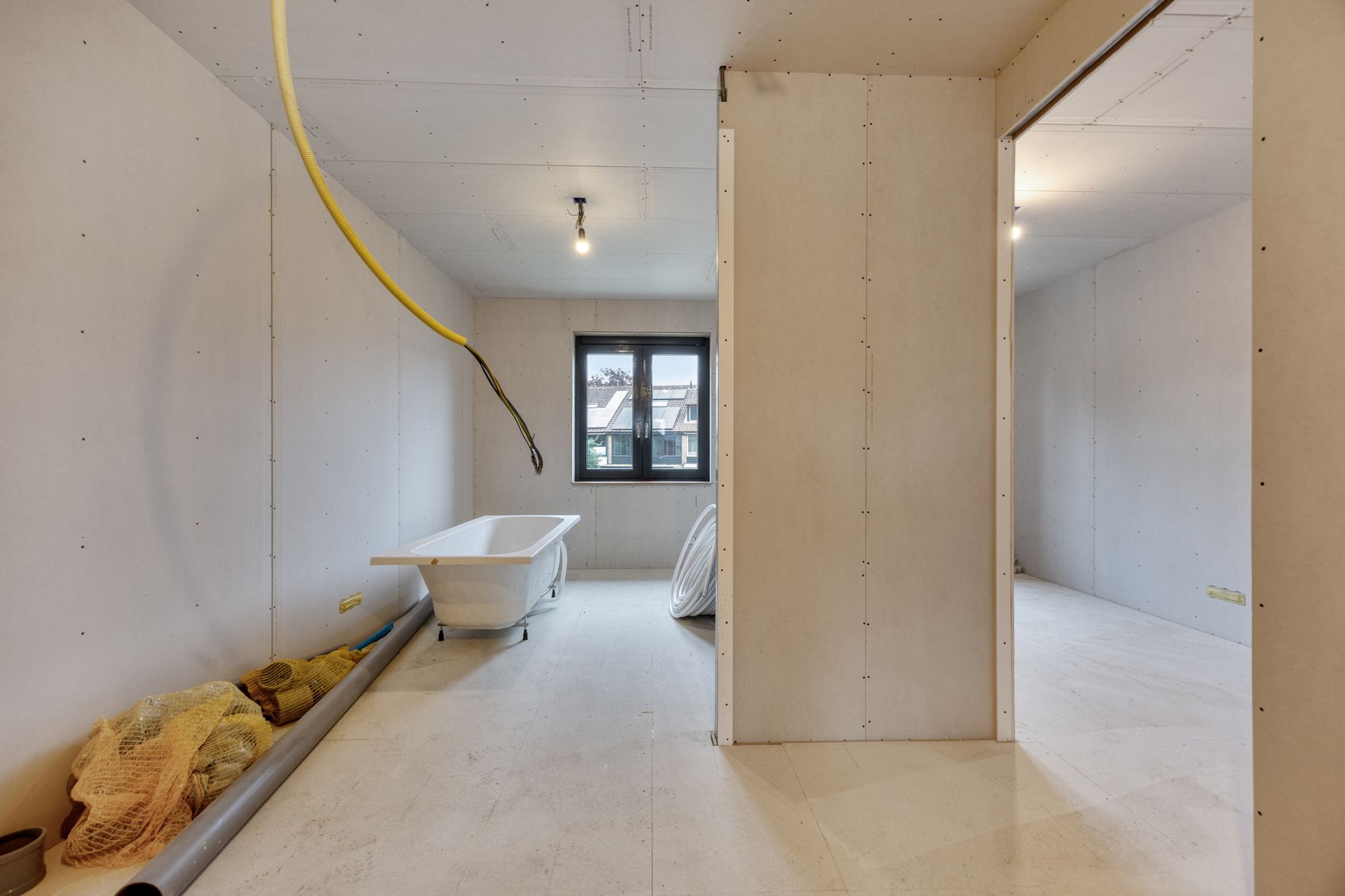 Newly built corner home with five bedrooms in picturesque Wijngaarden — 15
