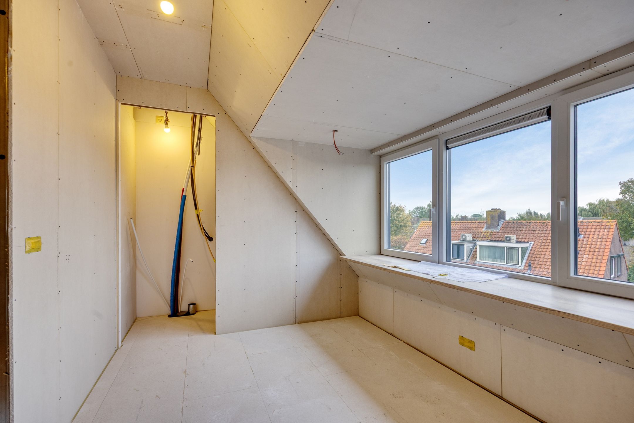 Newly built corner home with five bedrooms in picturesque Wijngaarden — 26