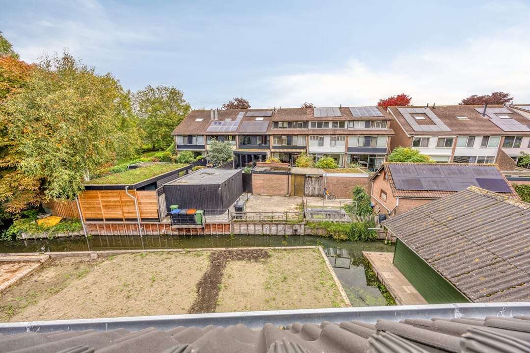 Newly built corner home with five bedrooms in picturesque Wijngaarden — 40