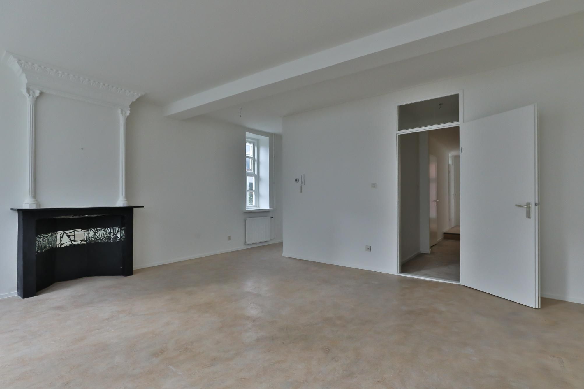 Foto 15 van Rodeweeshuisstraat 113