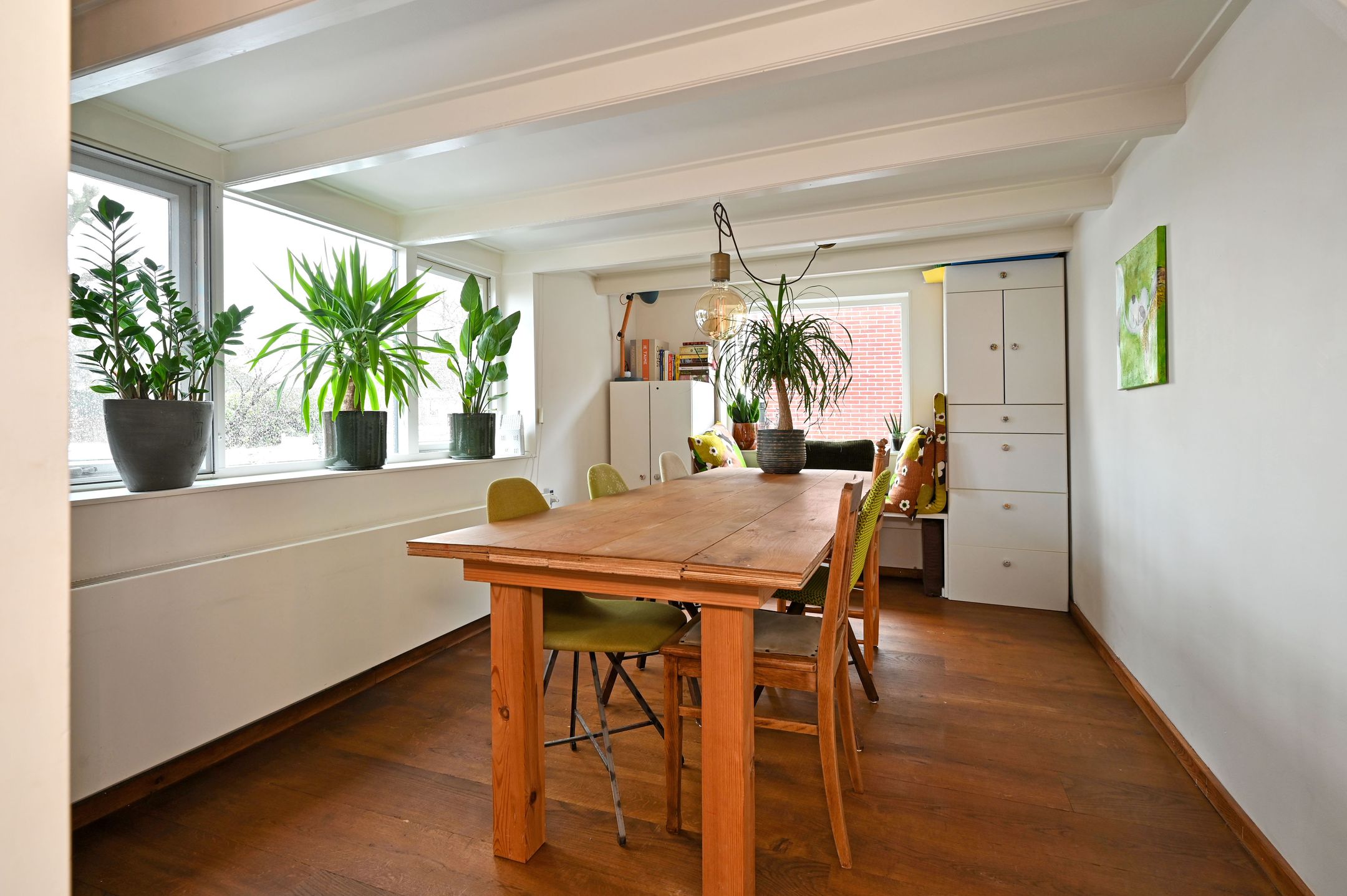 Photo 9 of Donkereind 10