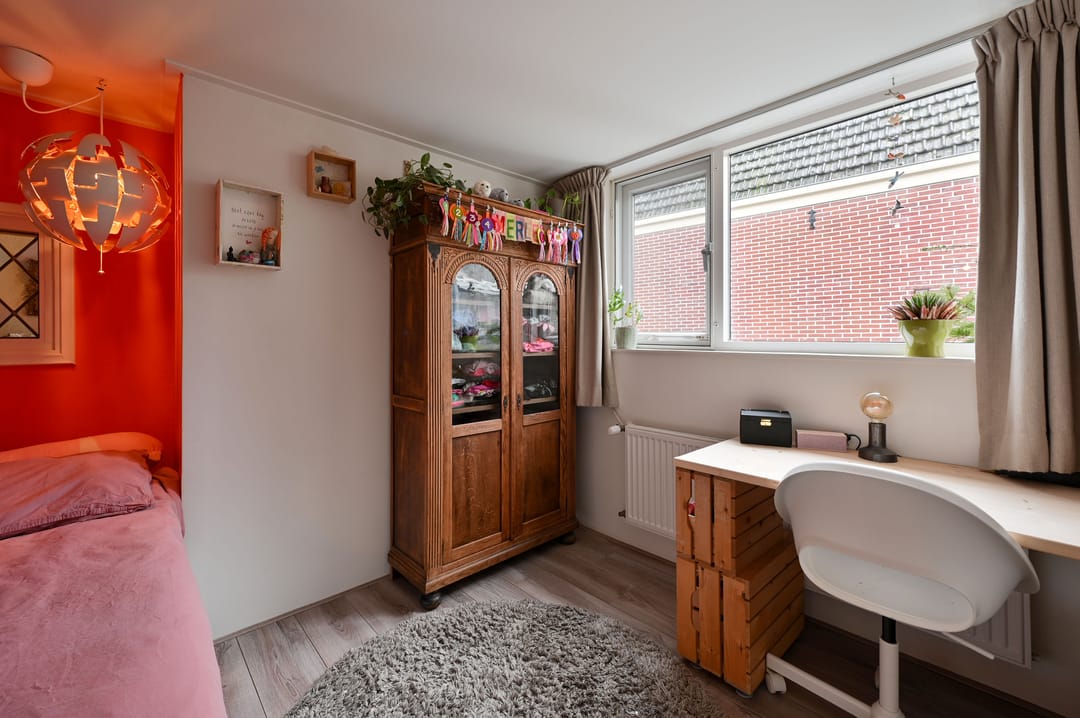 Photo 17 of Donkereind 10