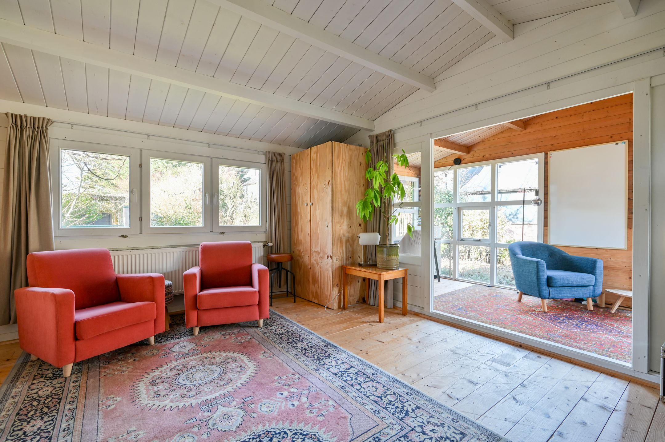 Photo 24 of Donkereind 10