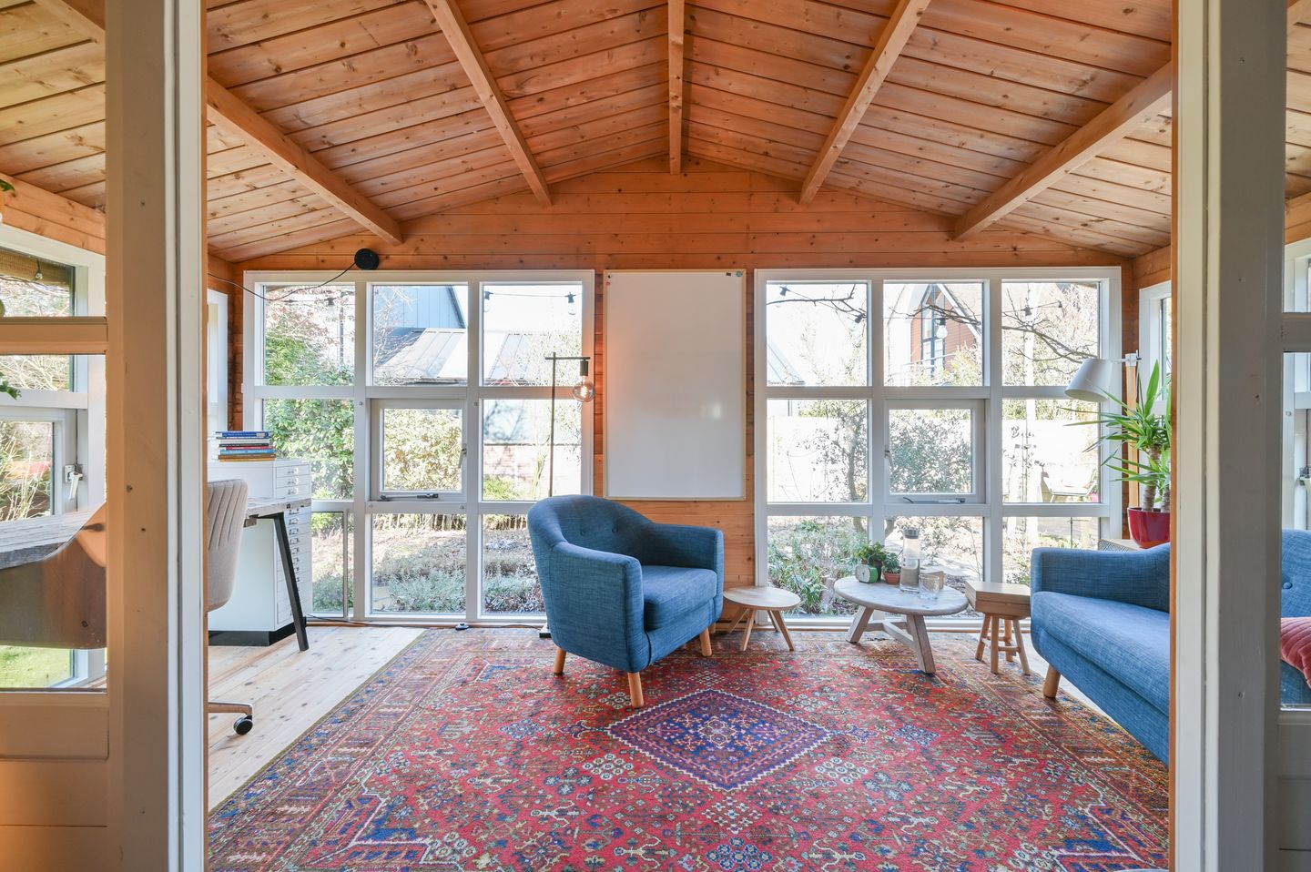 Photo 25 of Donkereind 10