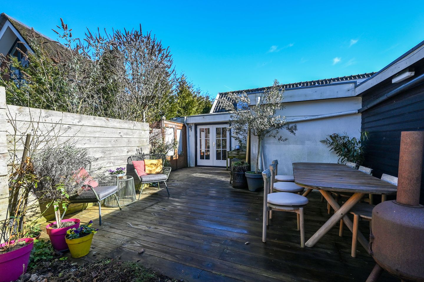 Photo 35 of Donkereind 10