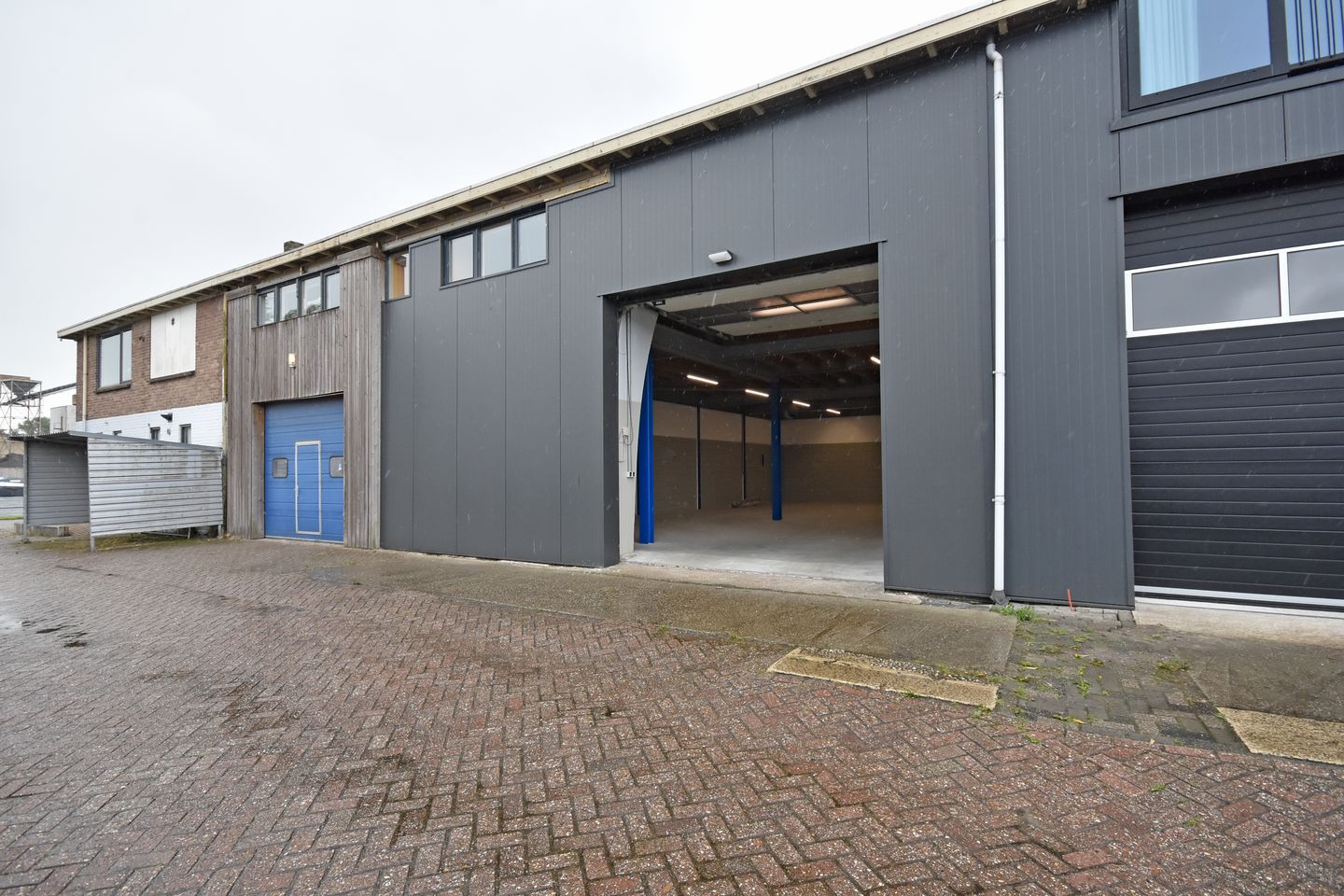 Bekijk foto 3 van Mr. W.M. Oppedijk van Veenweg 20-E