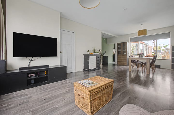 Photo 2 of Axelsestraat 55