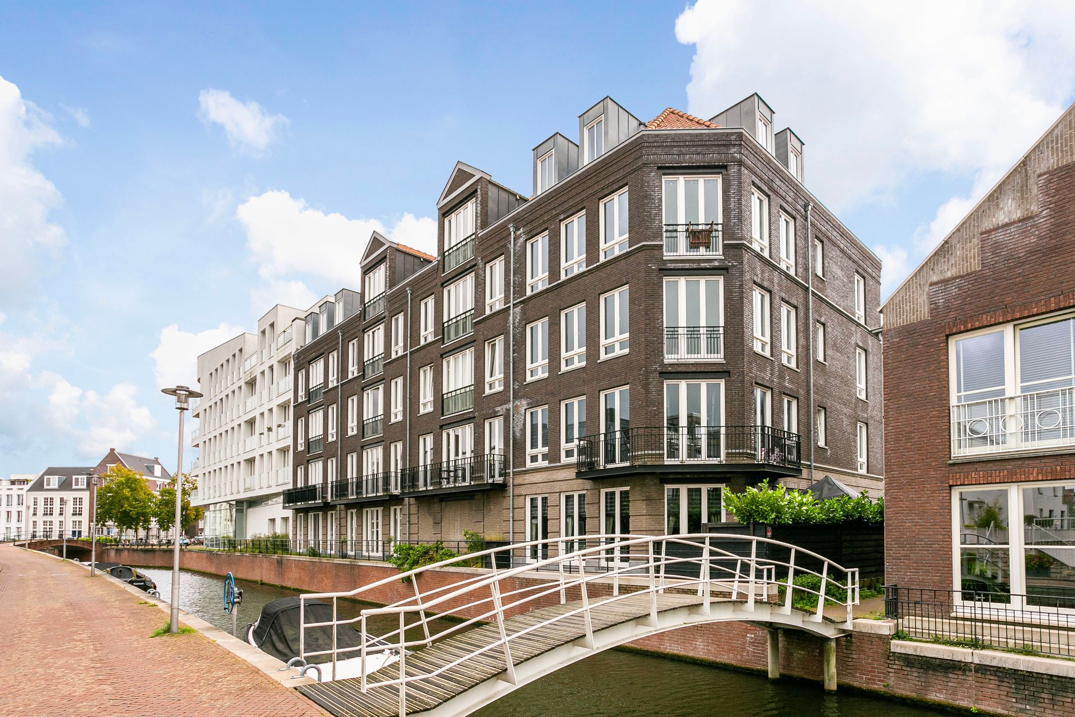 Dr. R. van Lutterveltstraat 46 