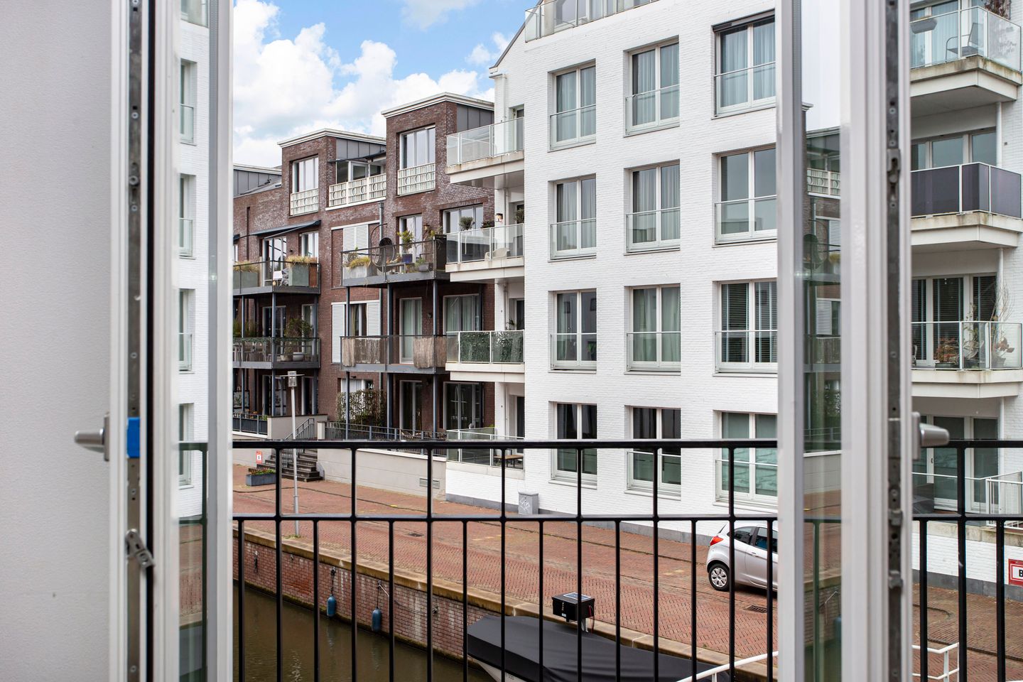 Foto 14 van Dr. R. van Lutterveltstraat 28