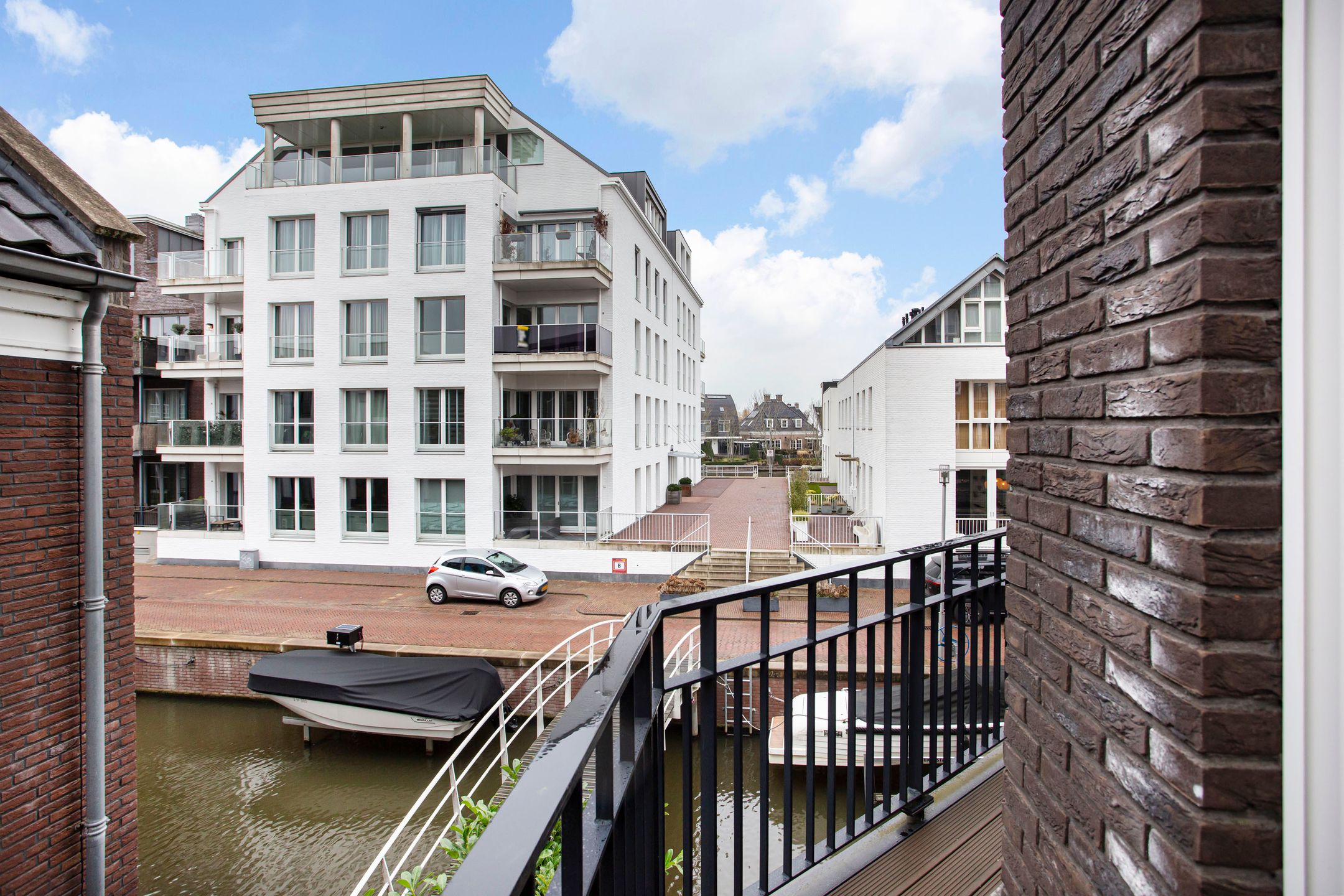 Foto 15 van Dr. R. van Lutterveltstraat 28