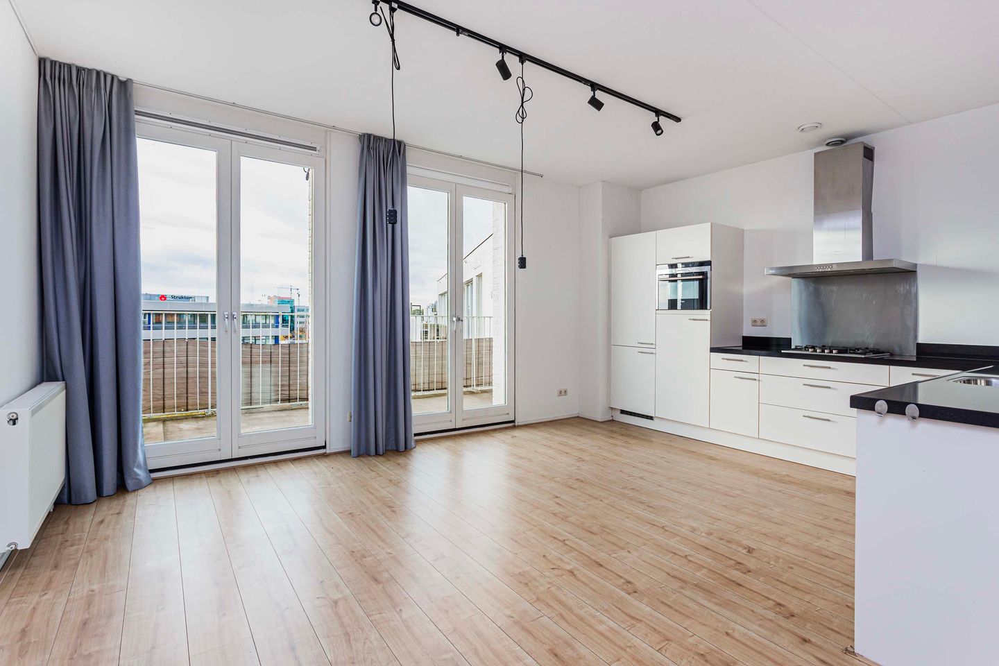 Foto 10 van J. Homan van der Heideplein 34