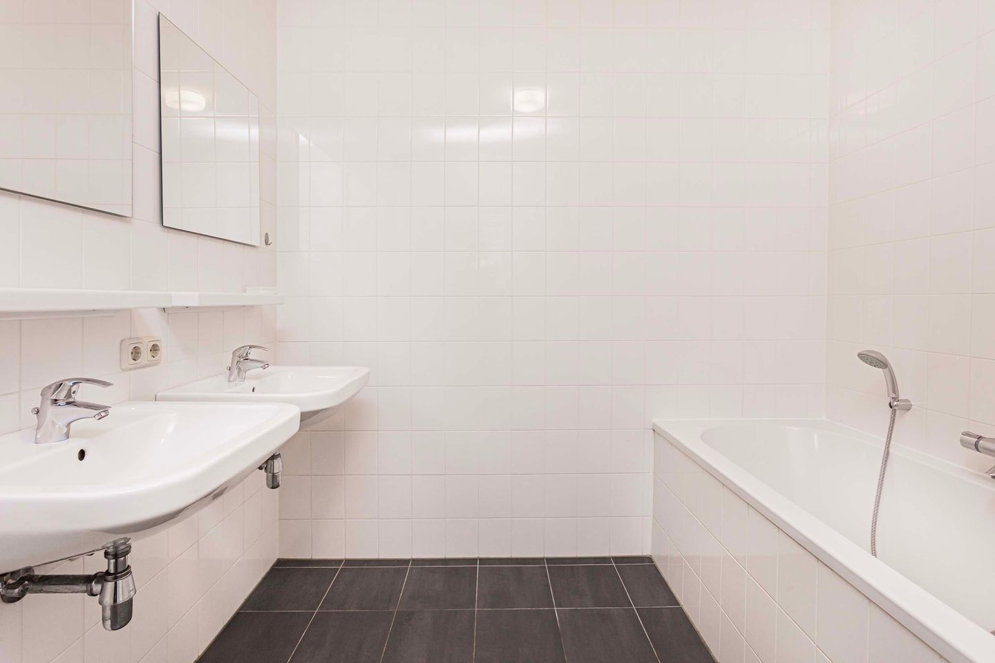 Foto 25 van J. Homan van der Heideplein 34