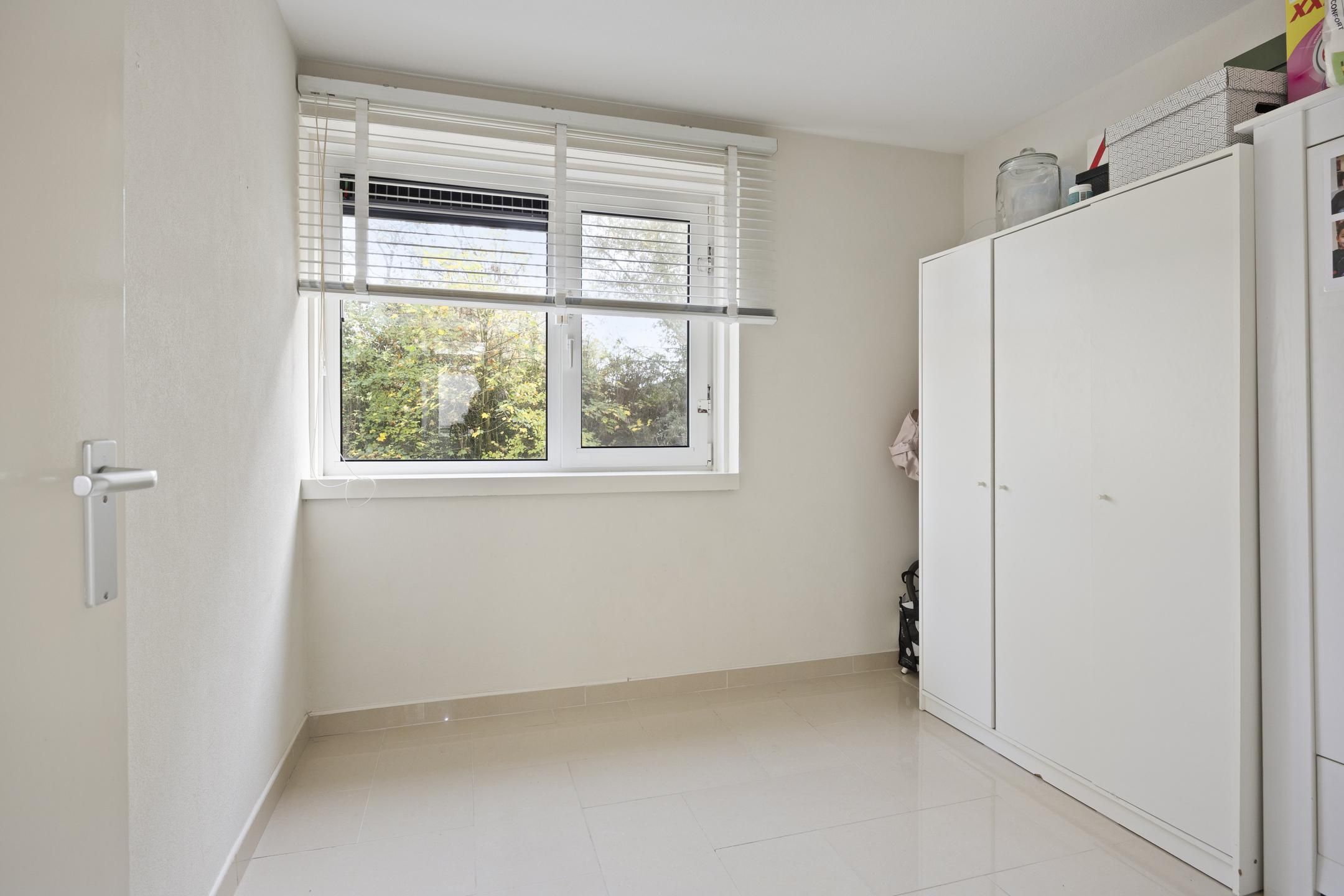 Foto 15 van Hoogenwaardstraat 74-A