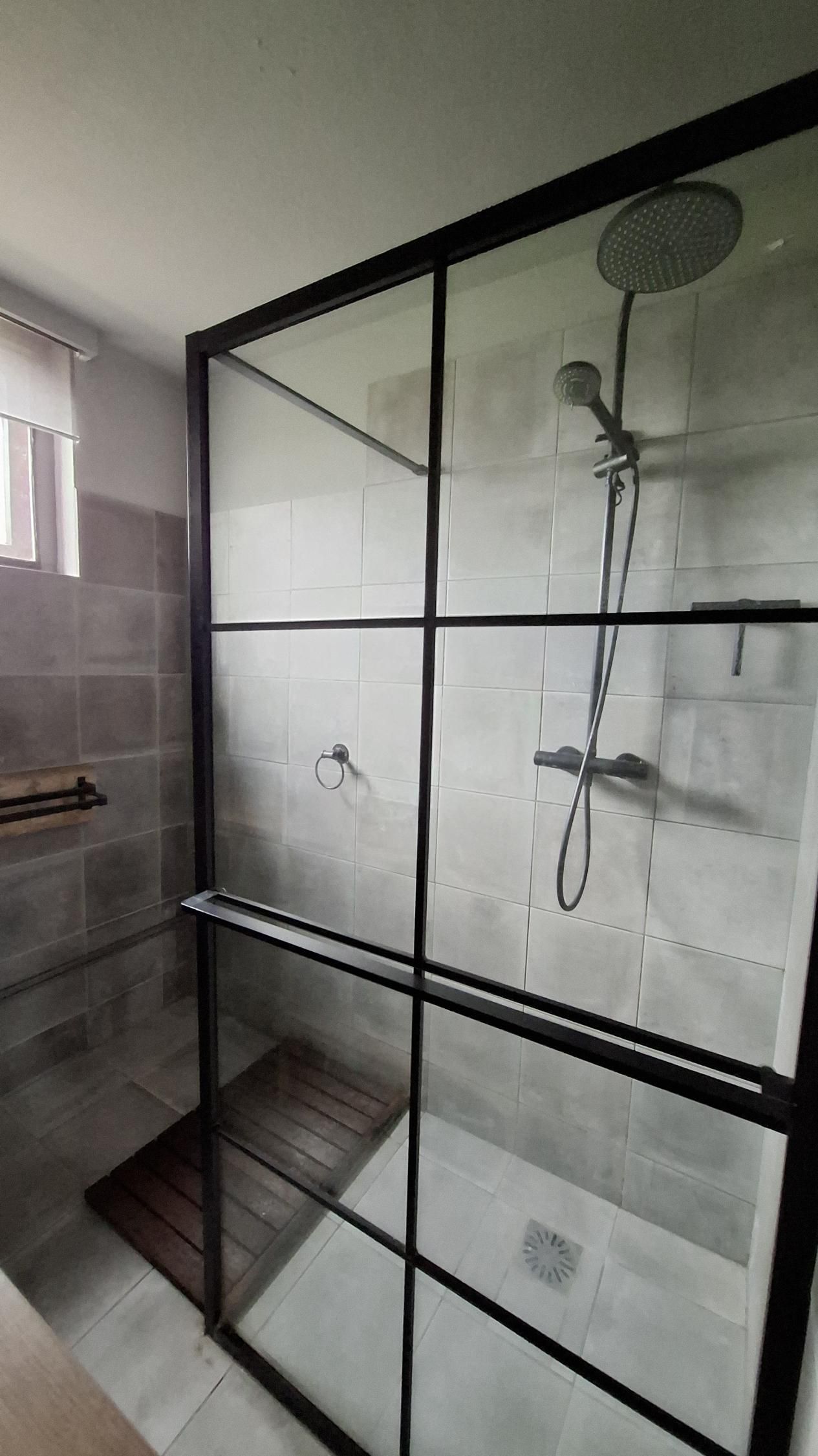 Foto 9 van Offenbachstraat 10