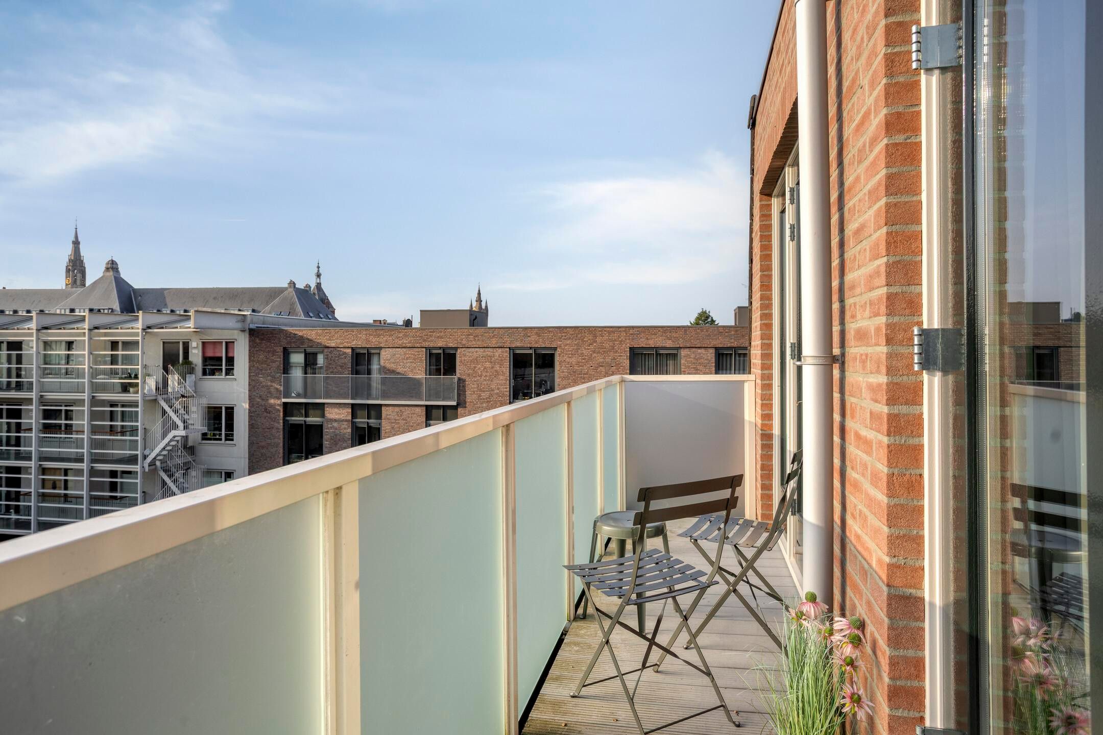 Modern Upper Apartment with South Balcony in Delft — 26
