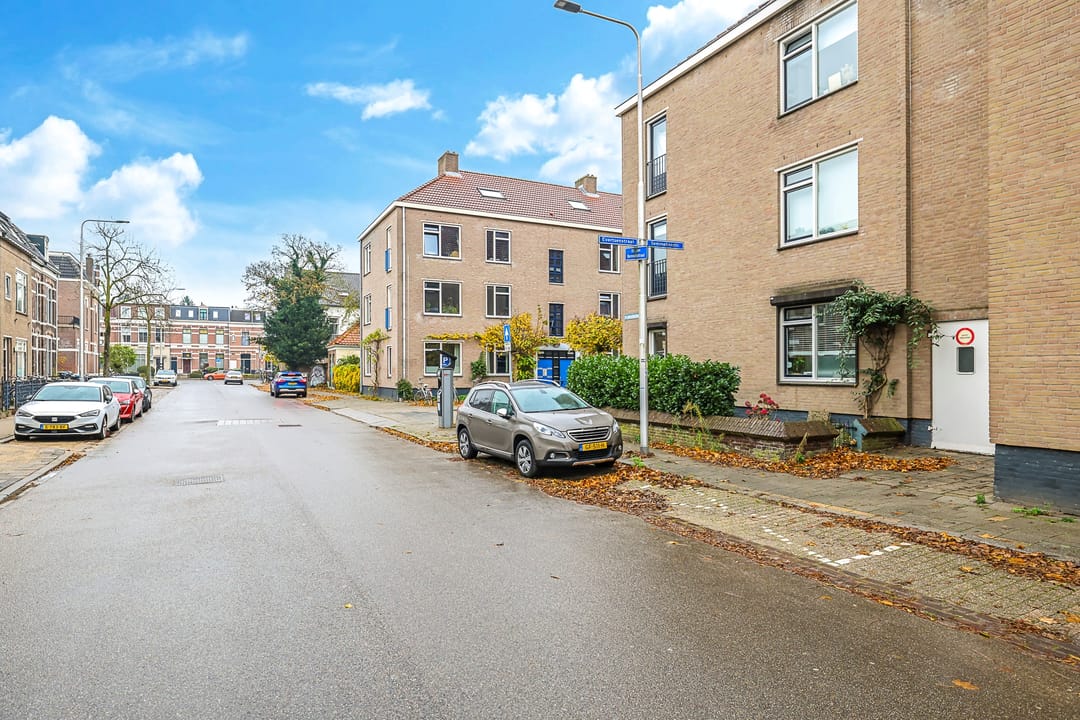 Photo 22 of Semmelinkstraat 2