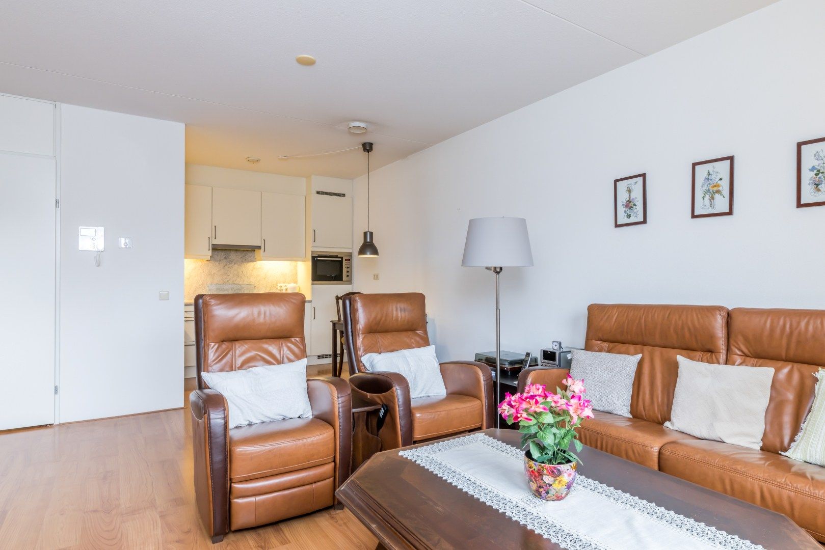 Spacious Apartment with Loggia and Private Parking in Munstergeleen Center — 18