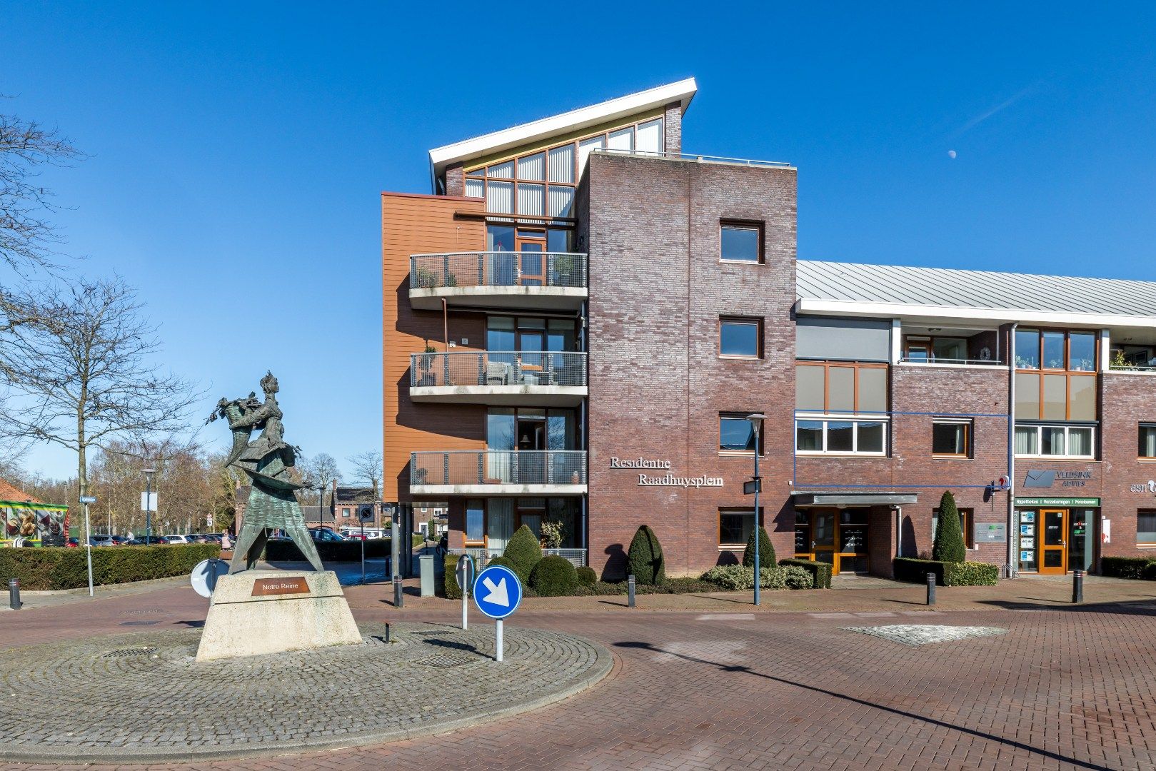Spacious Apartment with Loggia and Private Parking in Munstergeleen Center — 32