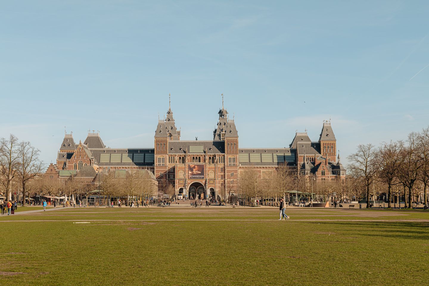 Characteristic double upper house with private entrance and balconies in Amsterdam Oud-Zuid — 17