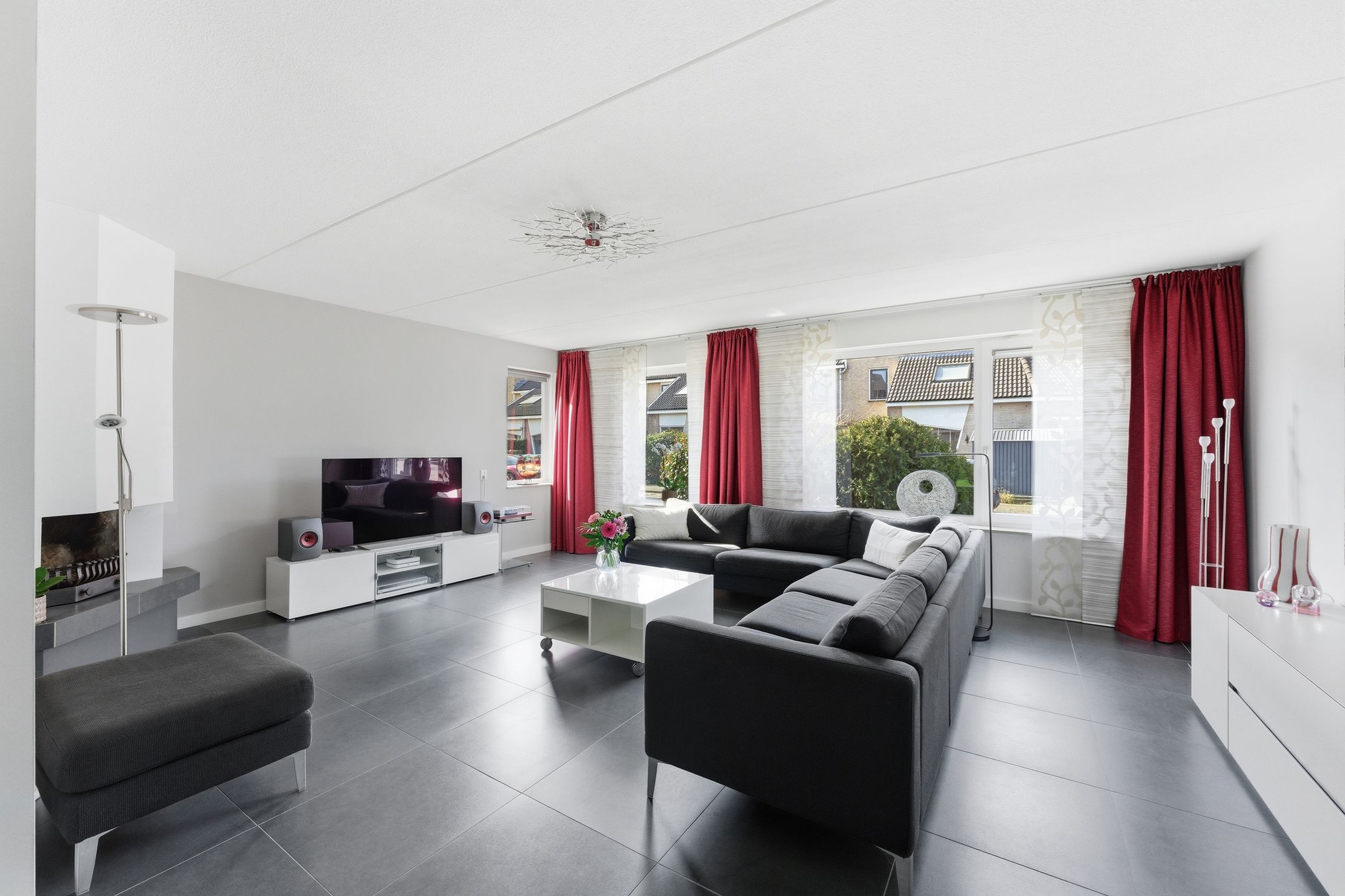 Foto 3 van Ridderspoorhof 11