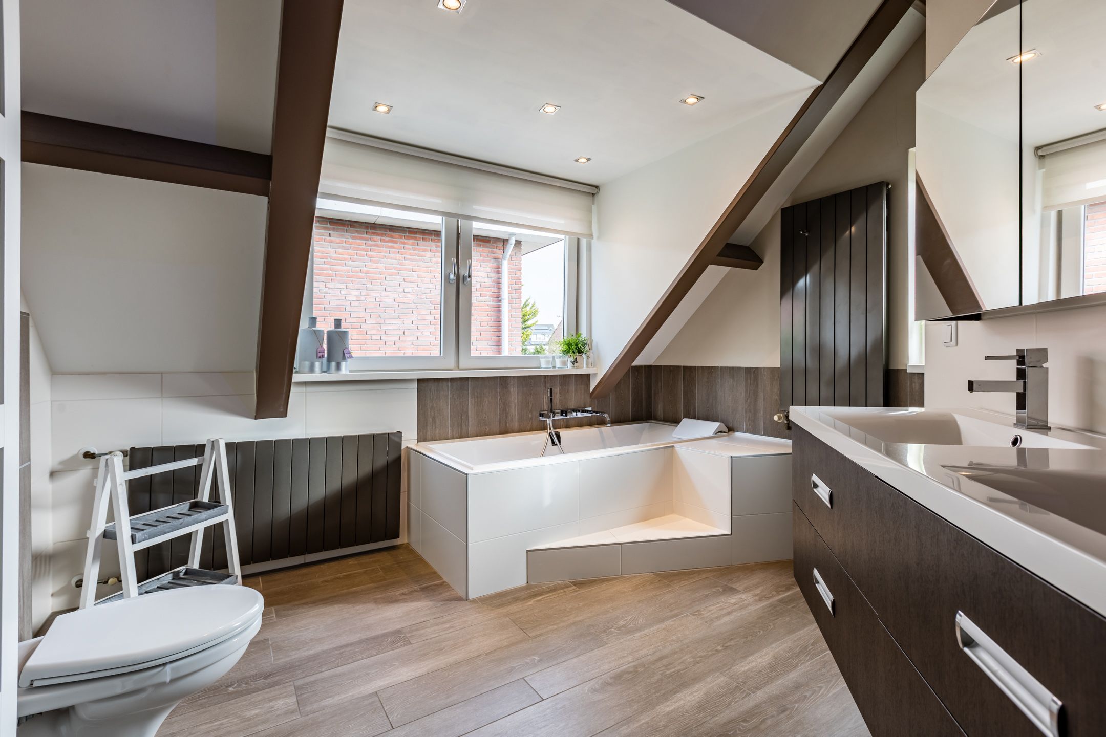 Photo 51 of Burgemeester van Loonstraat 18