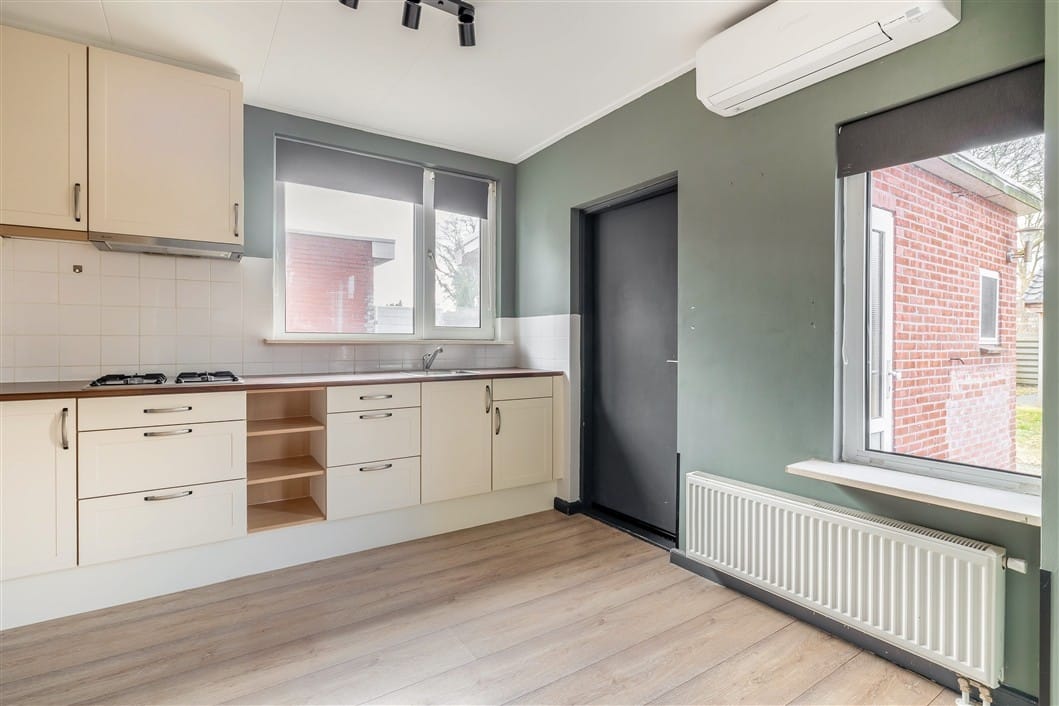 Foto 15 van Burgemeester Venemastraat 24