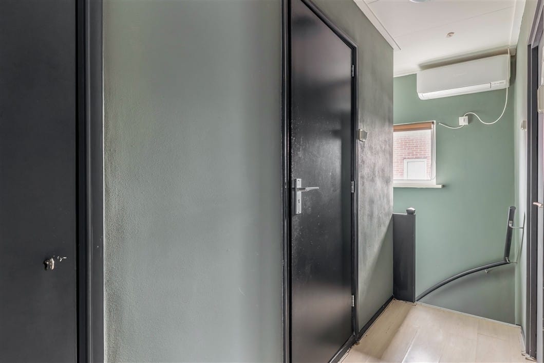 Foto 20 van Burgemeester Venemastraat 24