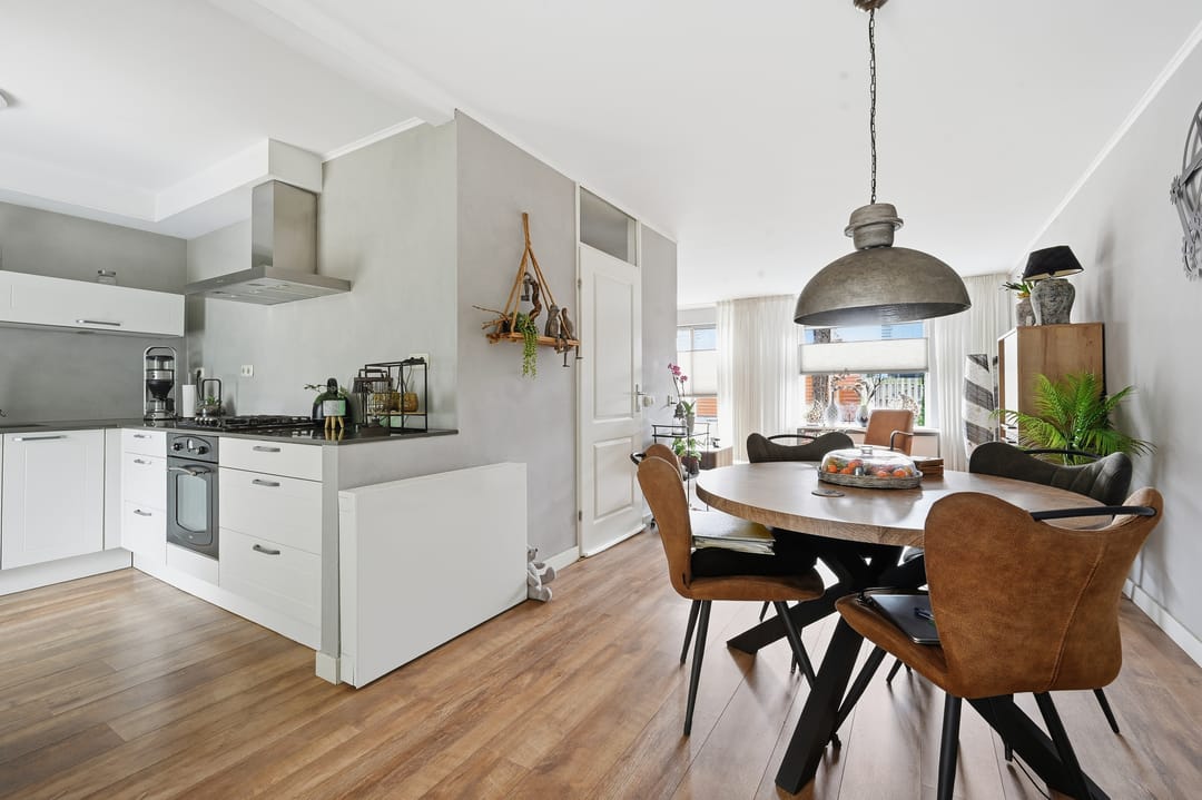 Photo 11 of De Zwaai 69