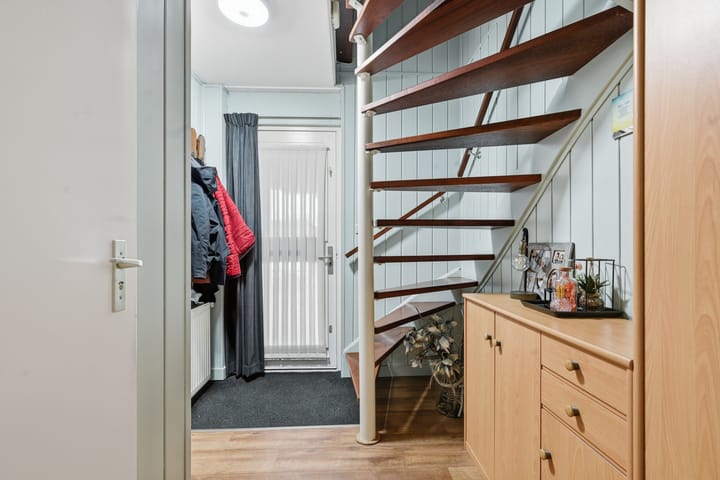 Photo 3 of De Zwaai 69