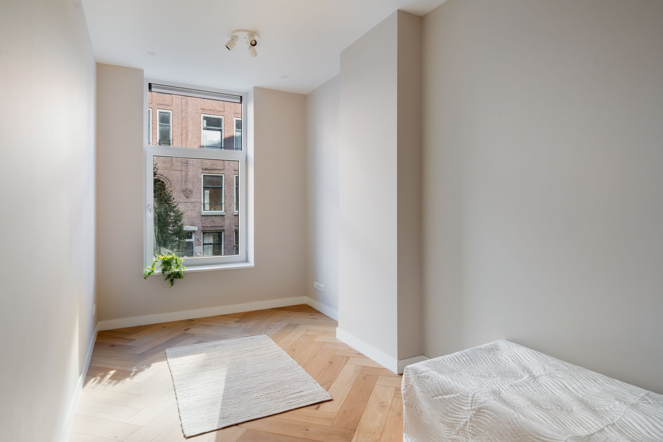 High-end renovated double apartment with sunny south-facing garden in Rotterdam Nieuwe Westen — 37