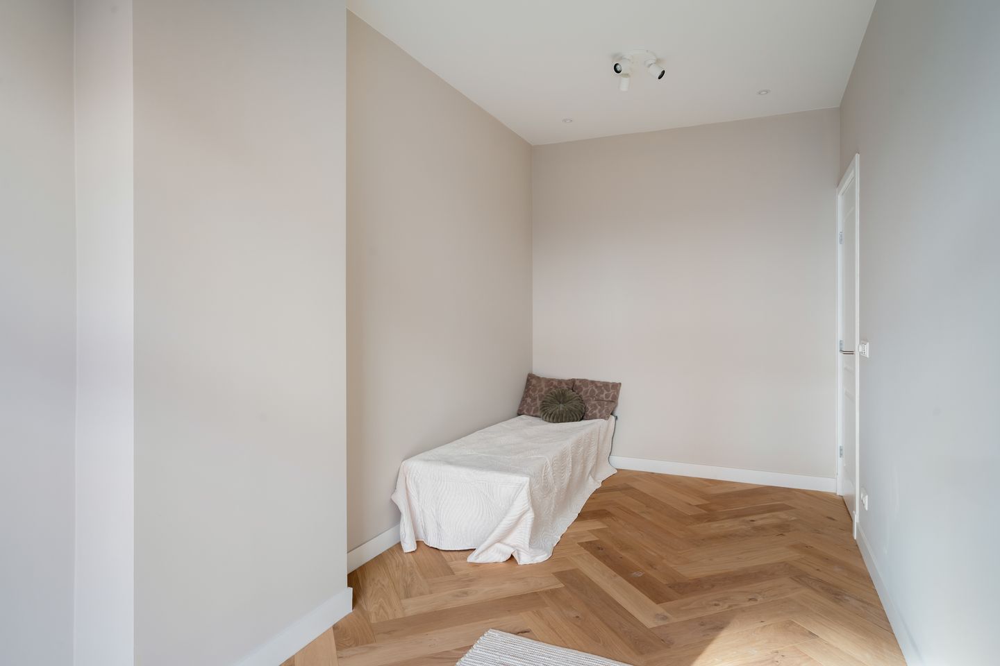 High-end renovated double apartment with sunny south-facing garden in Rotterdam Nieuwe Westen — 38