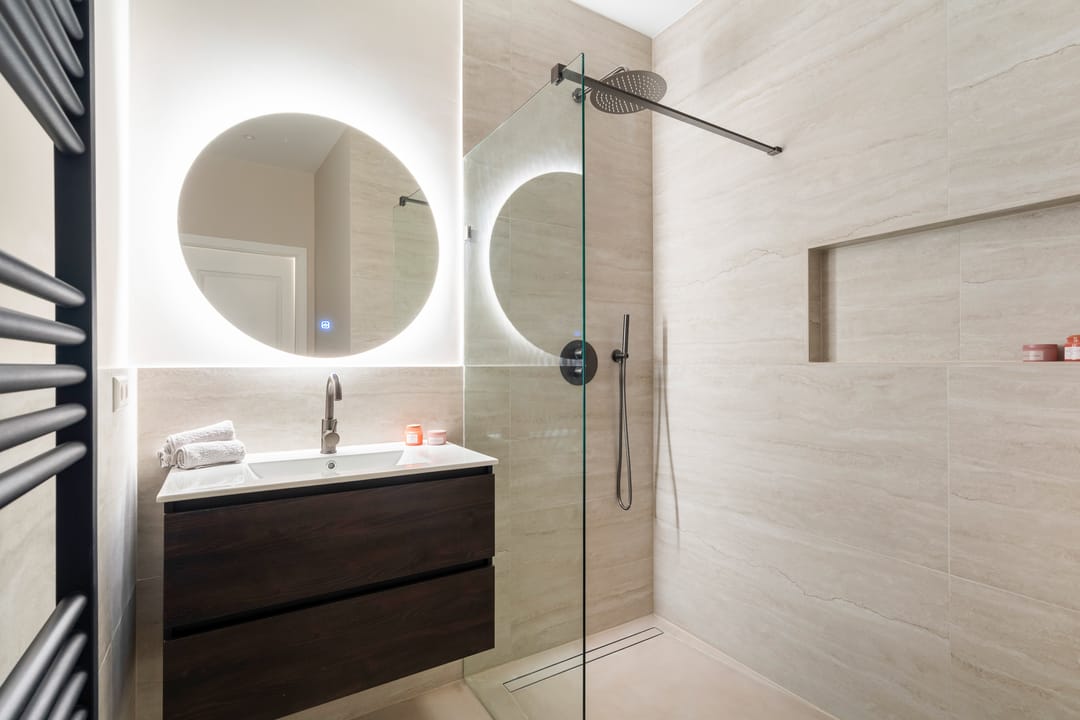 Light and Luxurious Renovated 3-Room Apartment in Popular Nieuwe Westen — 14