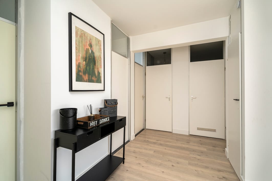 Move-in Ready 3-Bedroom Apartment with Panoramic View in Tilburg — 20