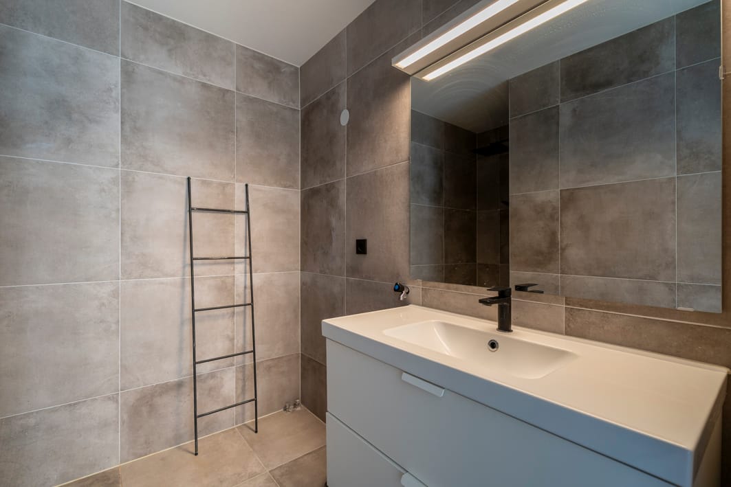 Move-in Ready 3-Bedroom Apartment with Panoramic View in Tilburg — 27