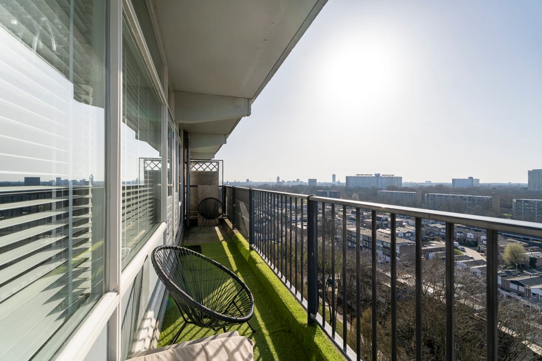Move-in Ready 3-Bedroom Apartment with Panoramic View in Tilburg — 30
