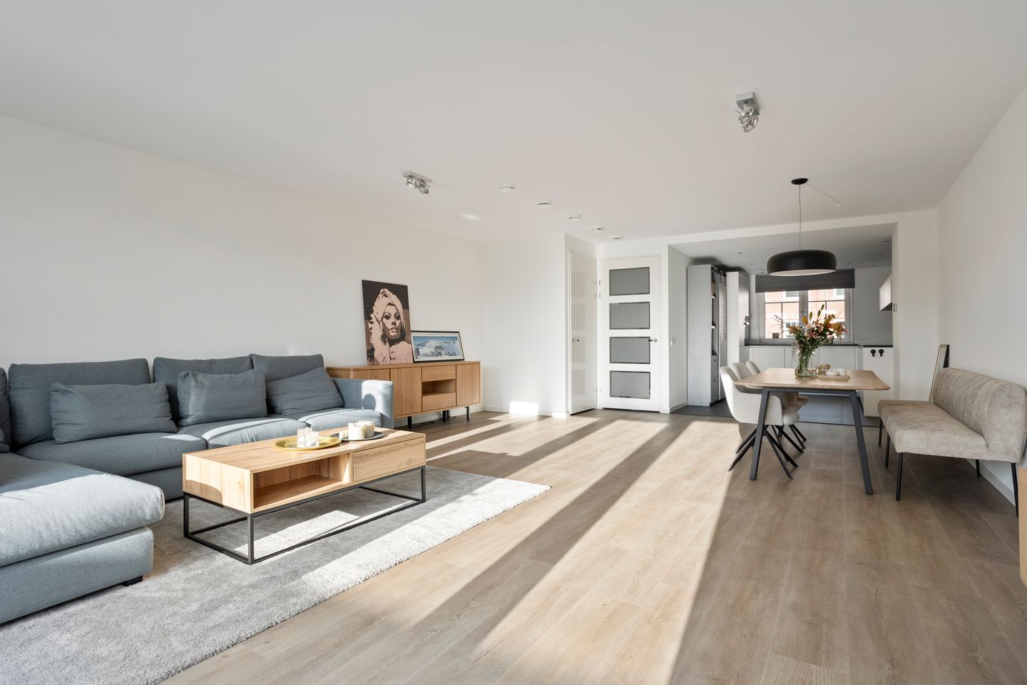 Photo 10 of Stokroos 18