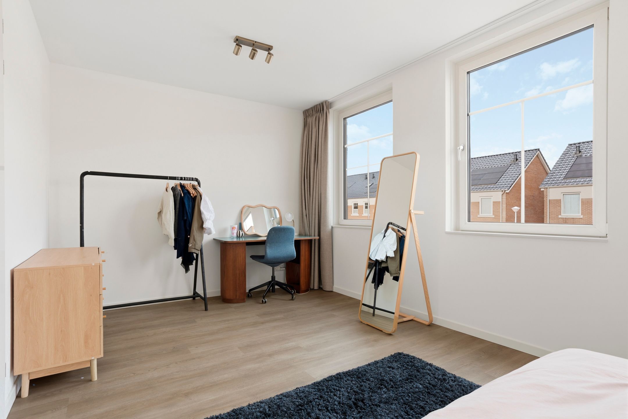 Photo 24 of Stokroos 18