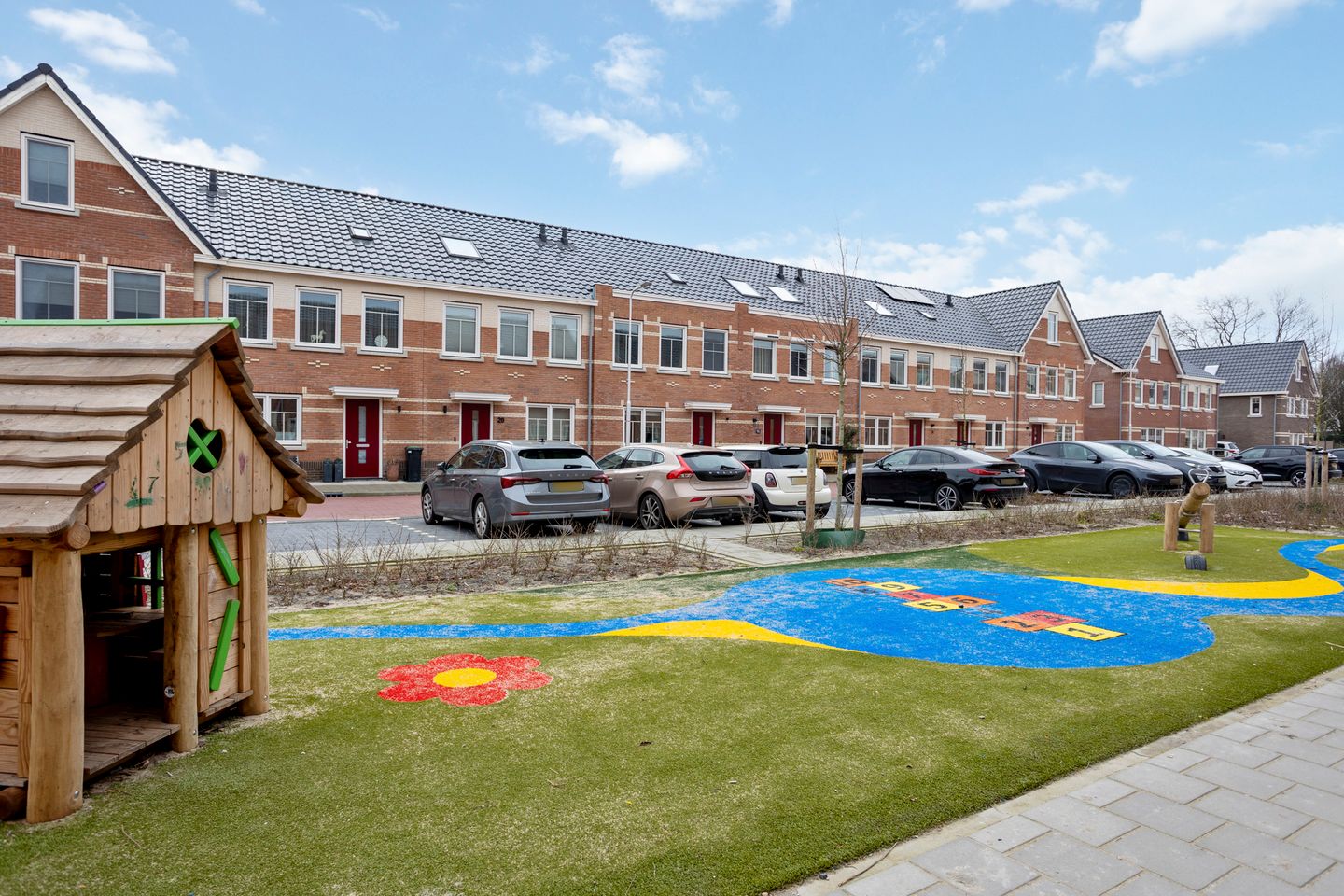 Photo 40 of Stokroos 18