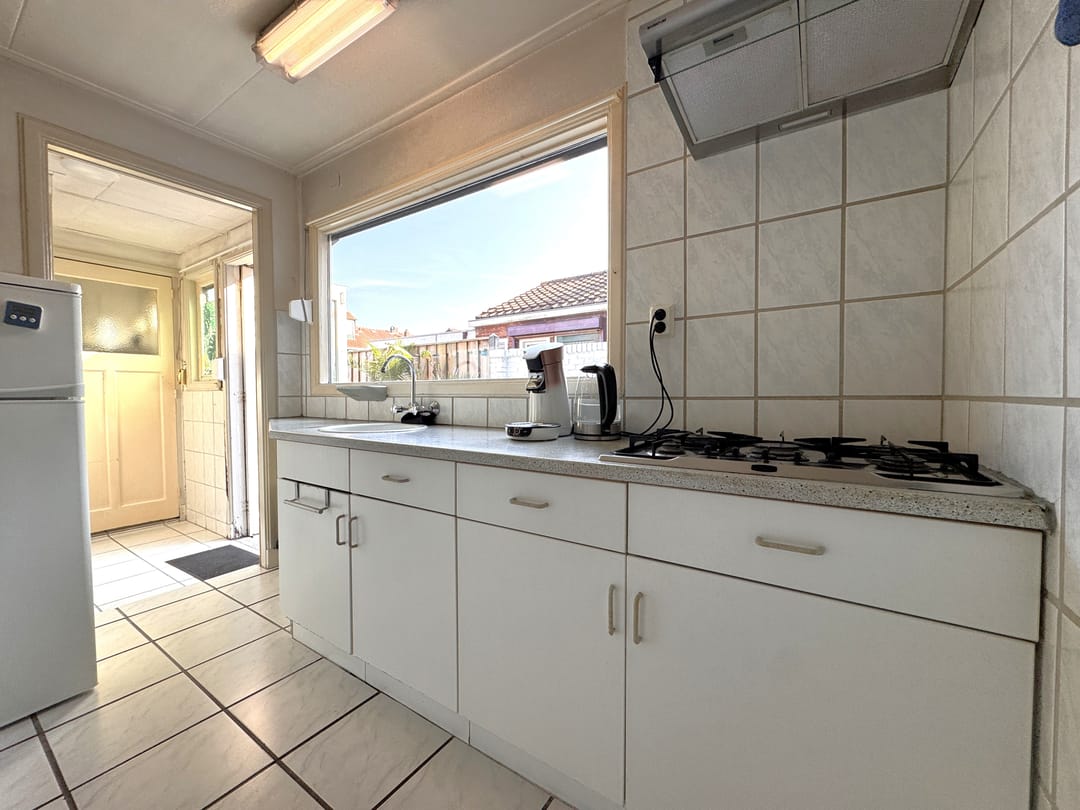 Photo 8 of Beatrixstraat 28