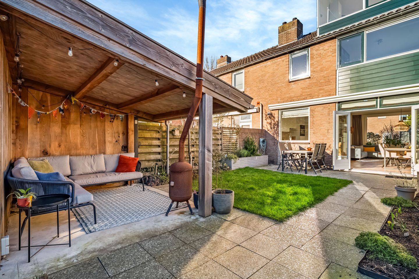 Move-in ready family home with new kitchen and sunny south-facing garden in Amersfoort — 34
