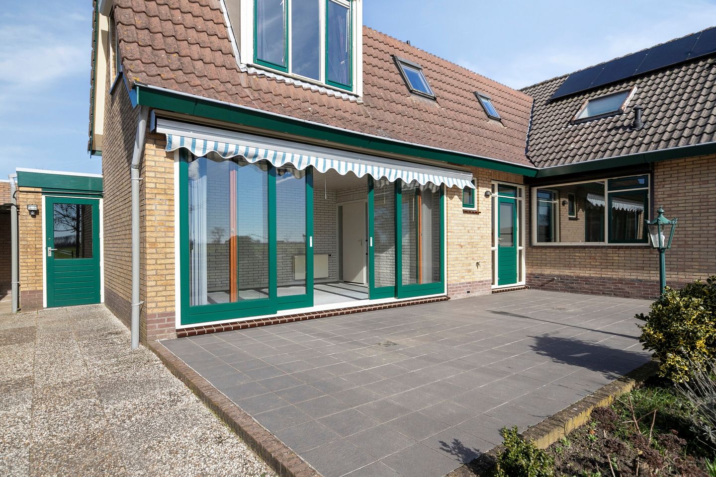Spacious detached bungalow with panoramic polder view — 43