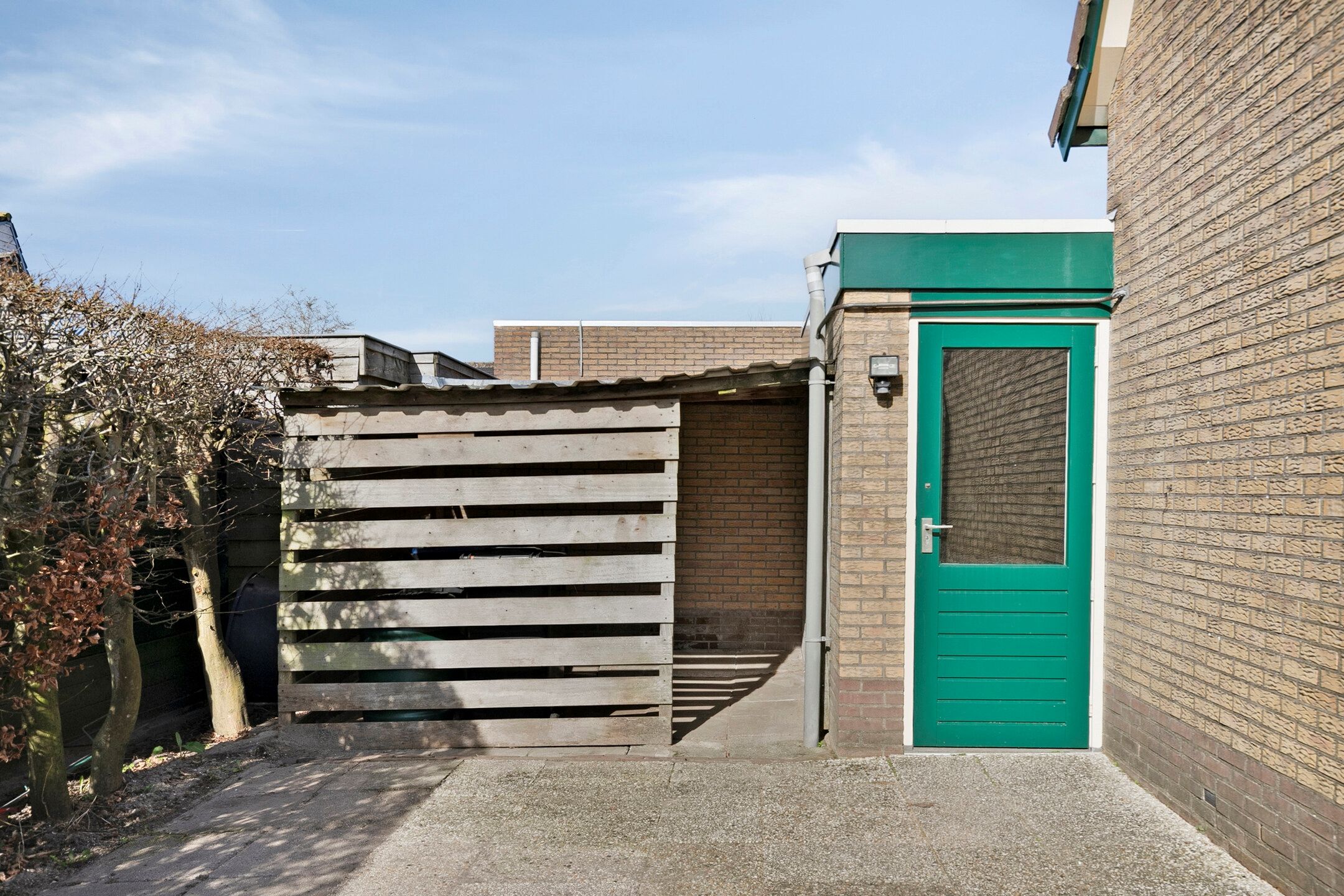 Spacious detached bungalow with panoramic polder view — 47