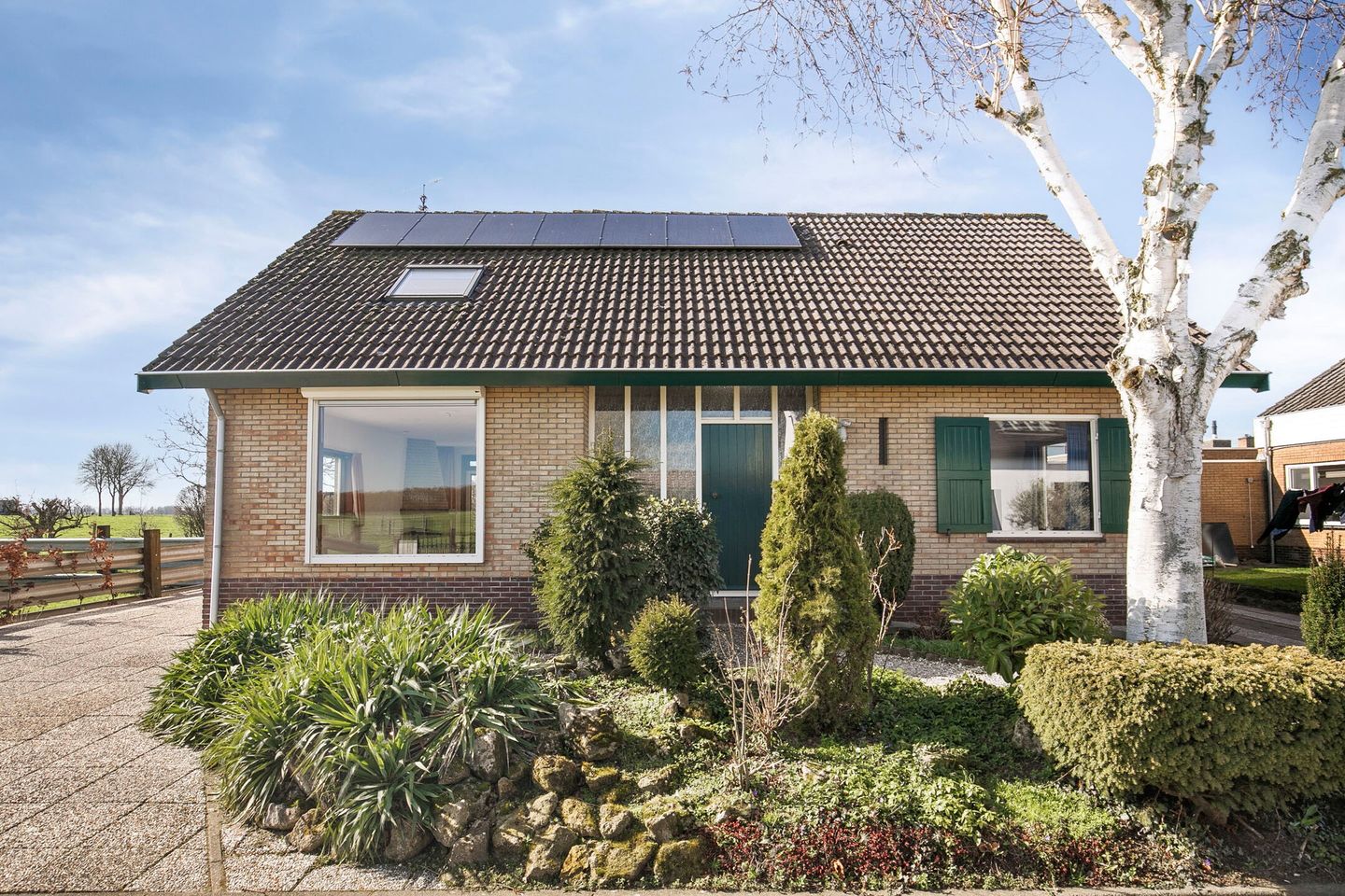 Spacious detached bungalow with panoramic polder view — 54