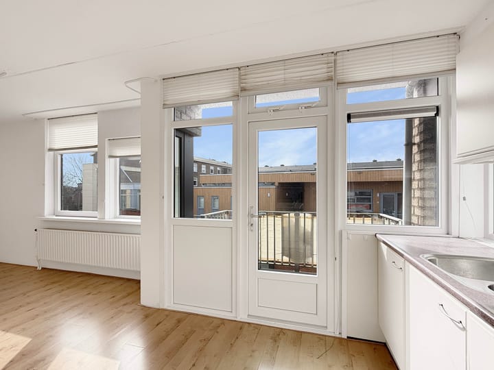 Photo 5 of Jan van Scorelstraat 74