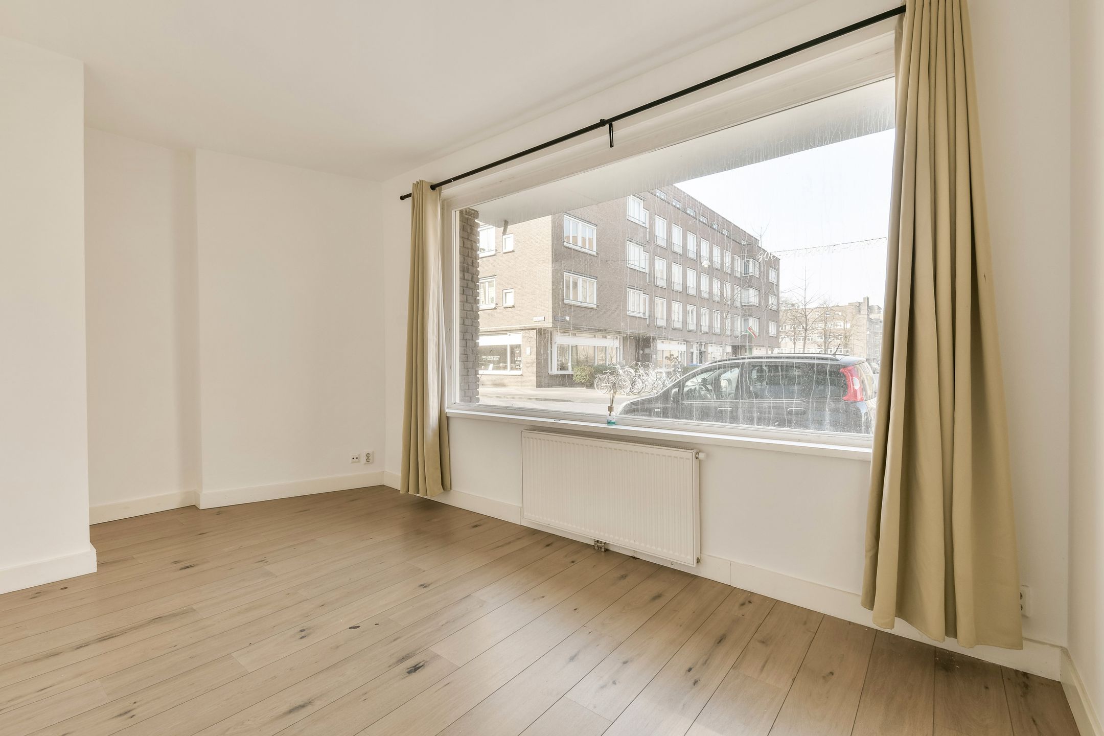 Foto 9 van Balboastraat 11