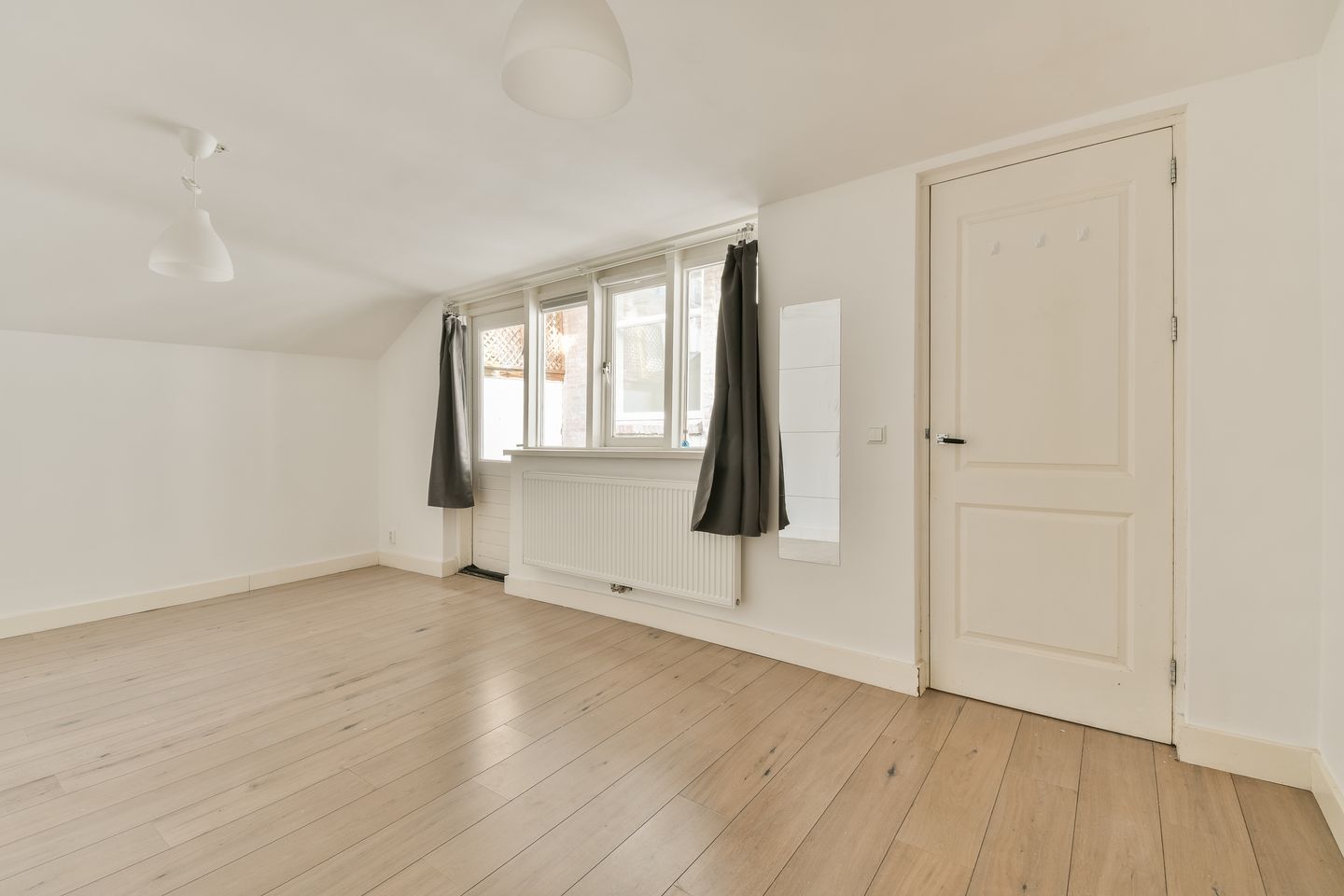 Foto 14 van Balboastraat 11