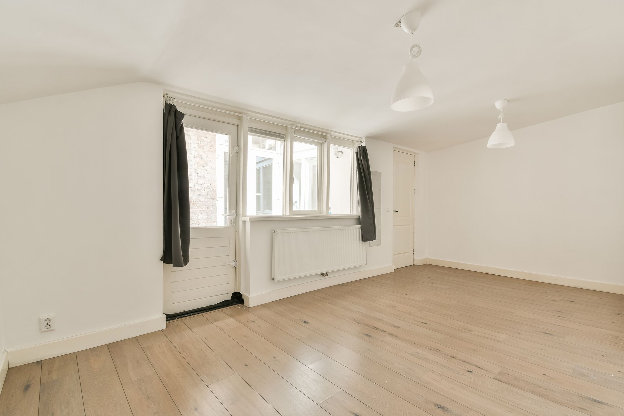 Foto 15 van Balboastraat 11