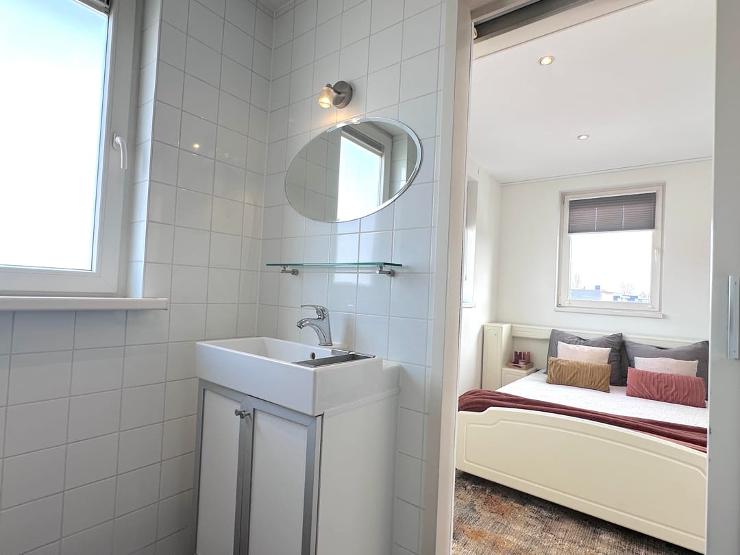 Licht hoekappartement met vrij uitzicht en geen bovenburen in de Indische Buurt — 22