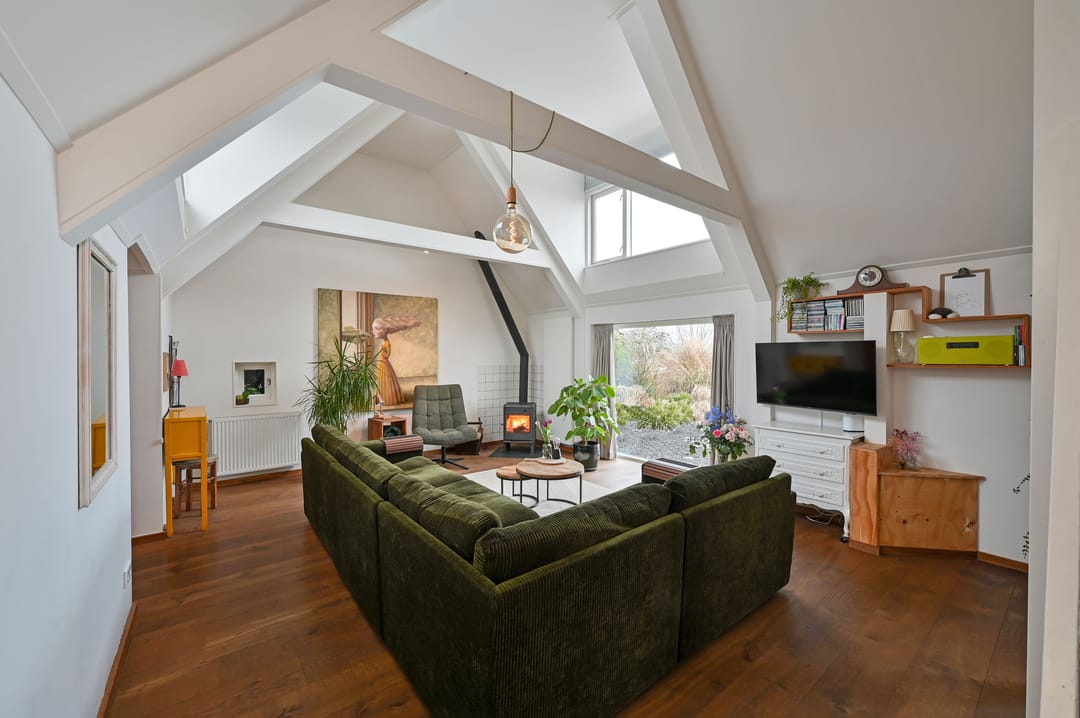 Photo 7 of Donkereind 10