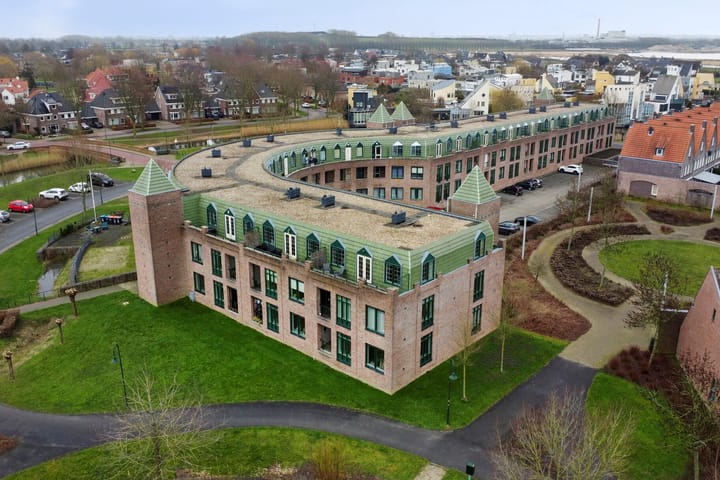 Foto 2 van Slottuin 92